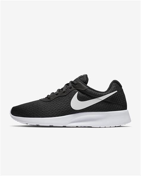 nike tanjun sneakers